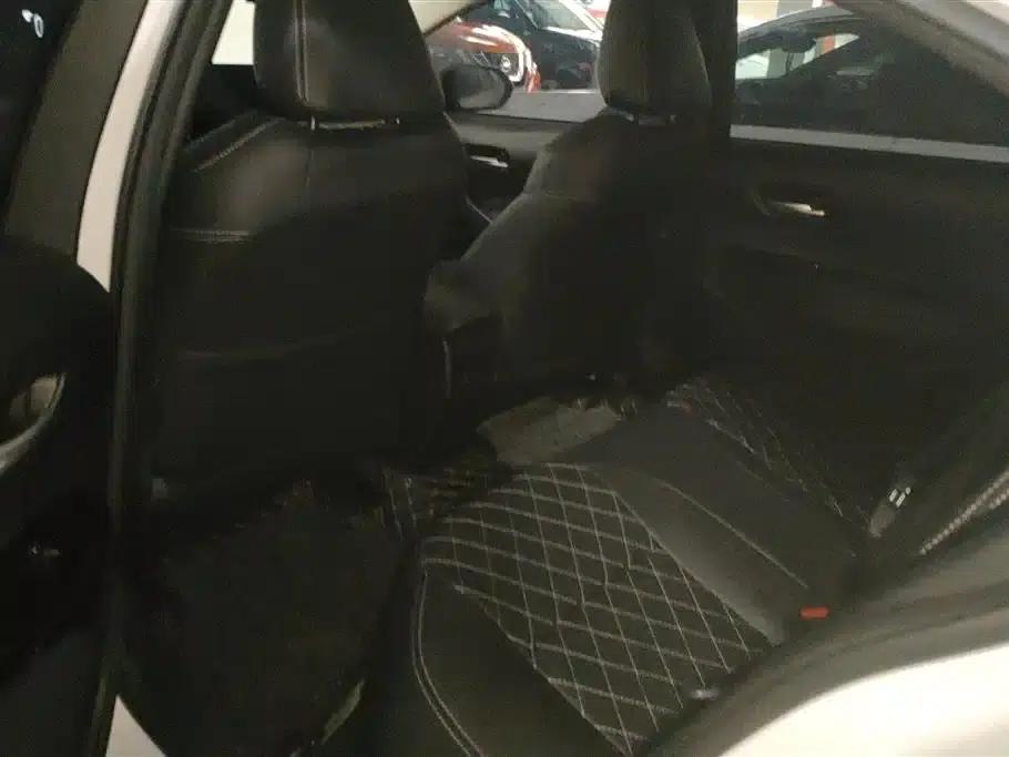 2022 Toyota Avalon 2.0L Elite Edition — миниатюра 11