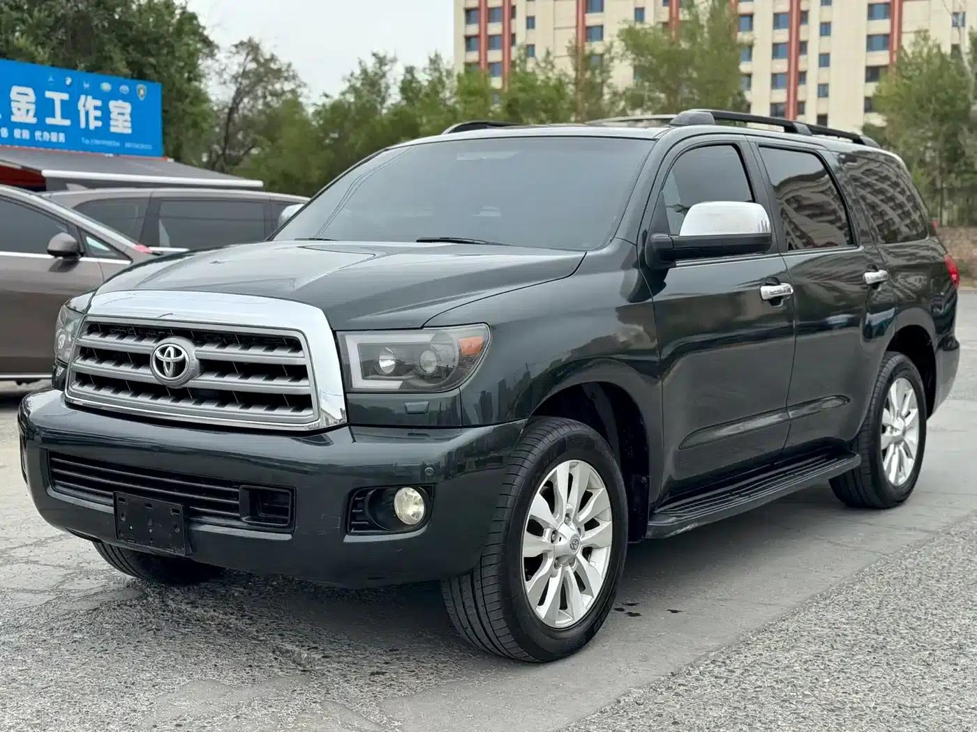 Sequoia 2010 5.7 Platinum Edition — миниатюра 1