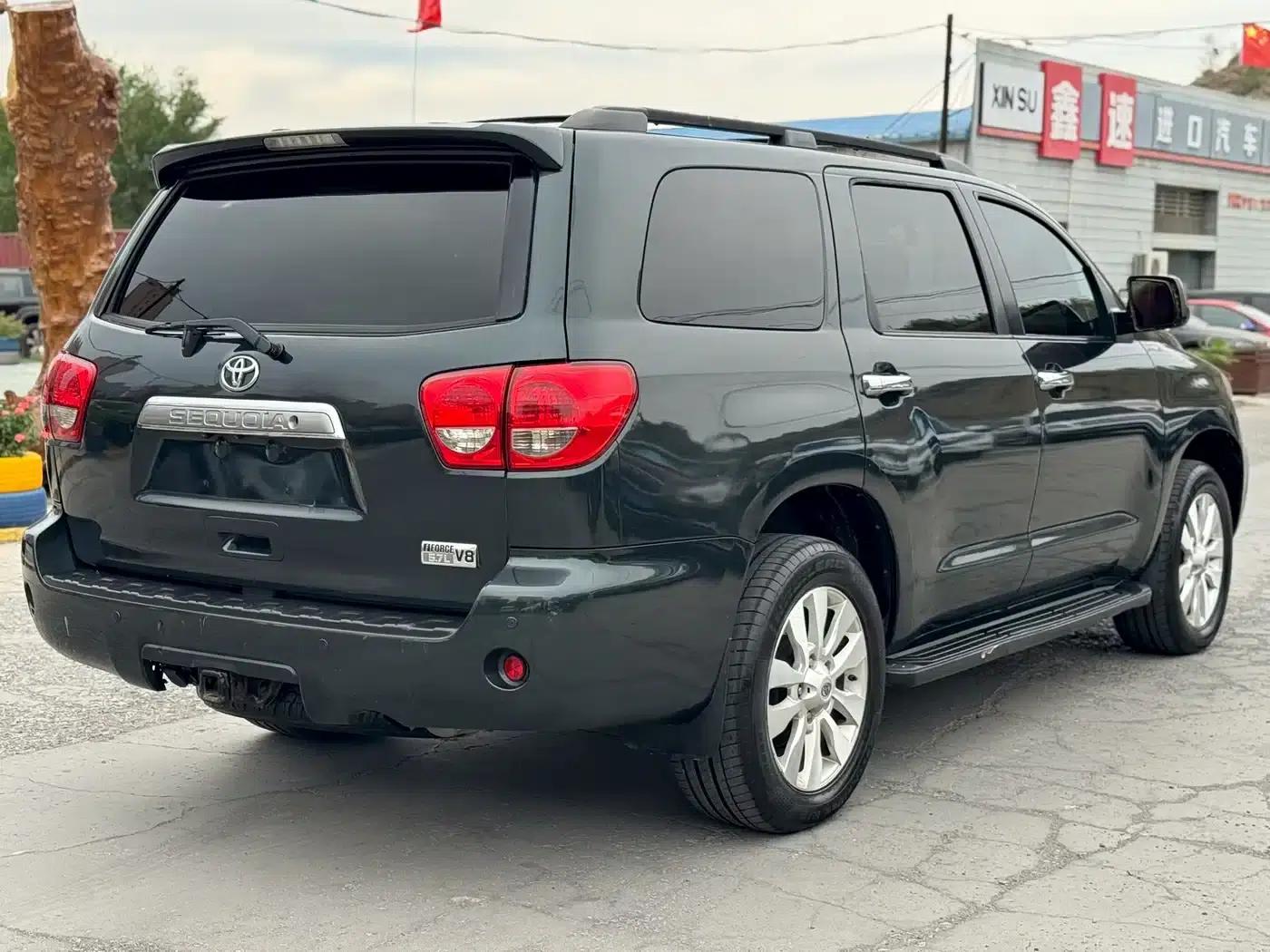 Sequoia 2010 5.7 Platinum Edition — миниатюра 9