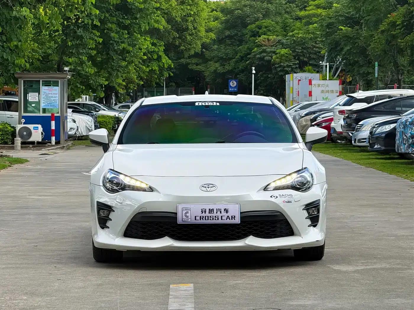 Toyota 86 2017 2.0L Manual Deluxe — миниатюра 2