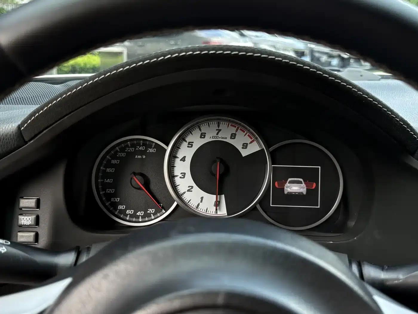 Toyota 86 2017 2.0L Manual Deluxe — миниатюра 9