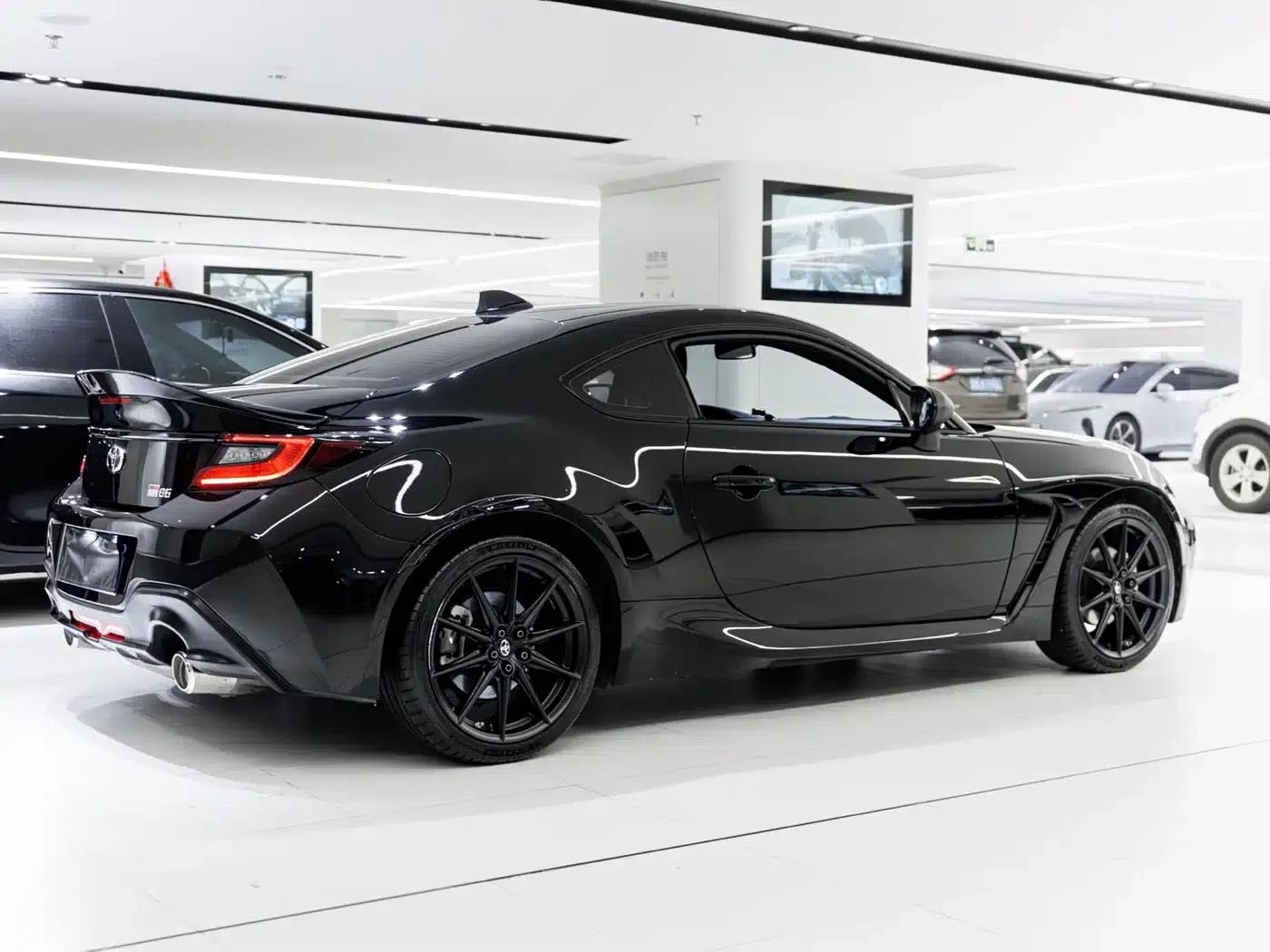 Toyota 86 2022 GR 86 2.4L Manual Version — миниатюра 8