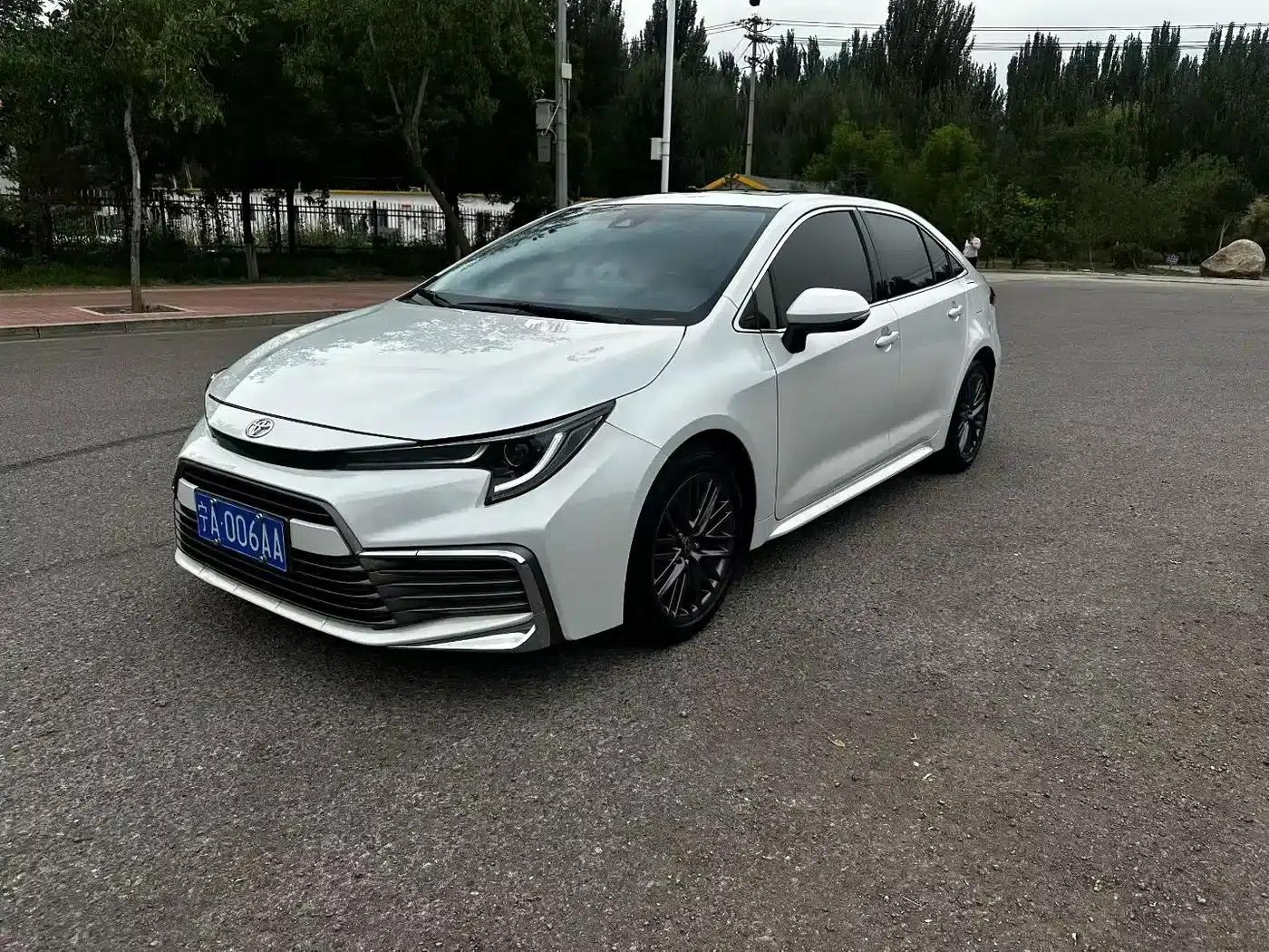 2021 Geely Lingshang 2.0L Luxury Edition — миниатюра 1