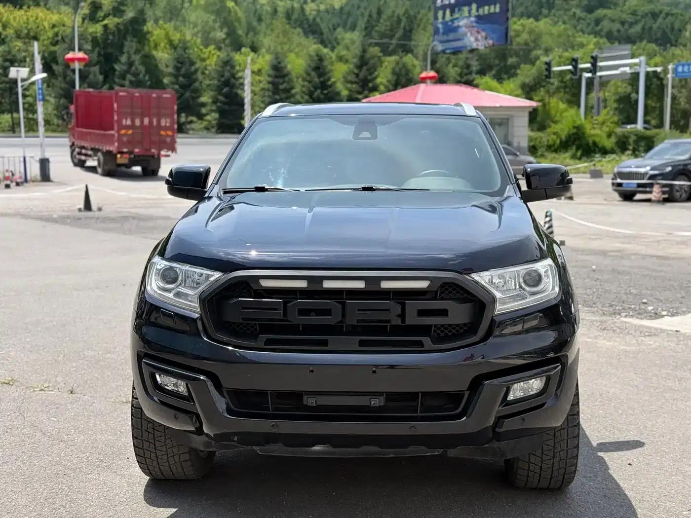 2016 Ford Everest 2.0T Gasoline Automatic 4WD Flagship Edition — миниатюра 2