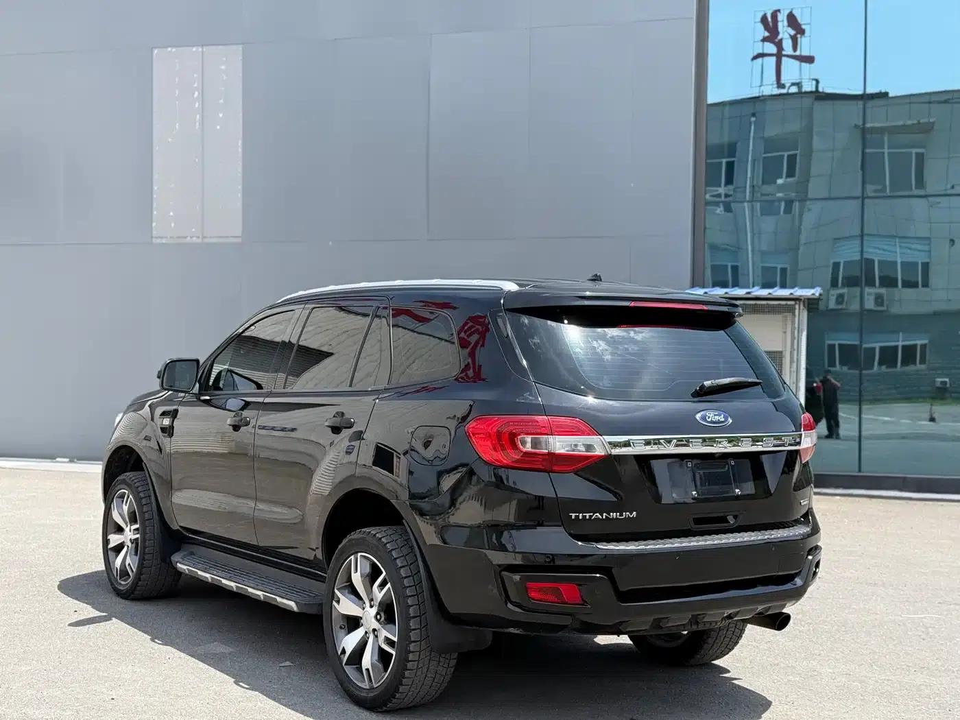 2016 Ford Everest 2.0T Gasoline Automatic 4WD Flagship Edition — миниатюра 6