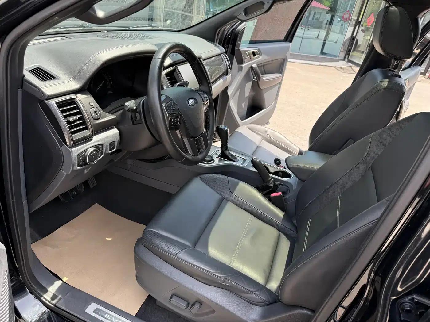 2016 Ford Everest 2.0T Gasoline Automatic 4WD Flagship Edition — миниатюра 7