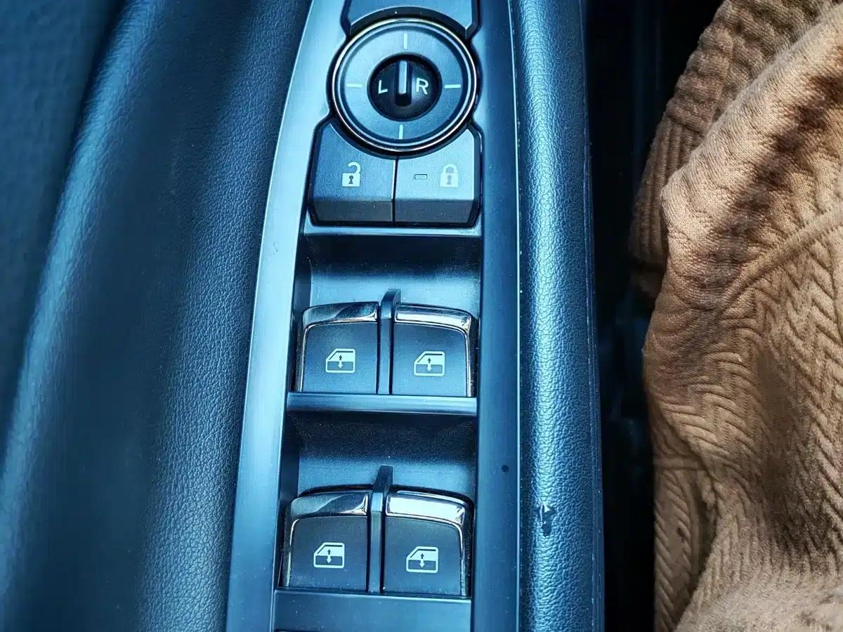 2022 EcoBoost 170 Premium Model — миниатюра 18