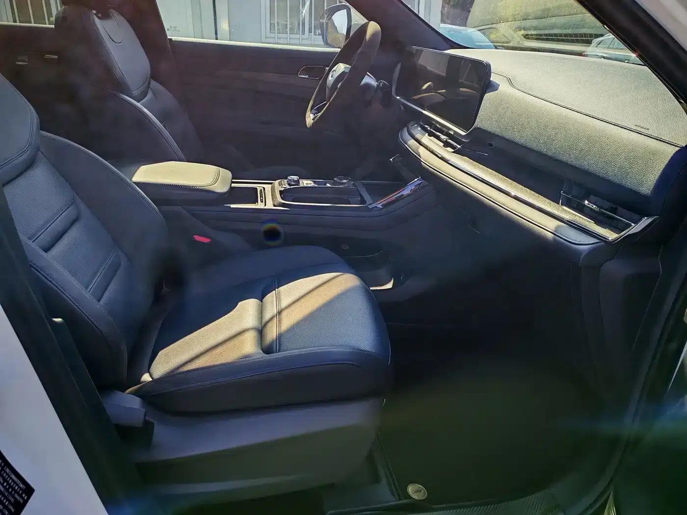 2022 EcoBoost 170 Premium Model — миниатюра 21