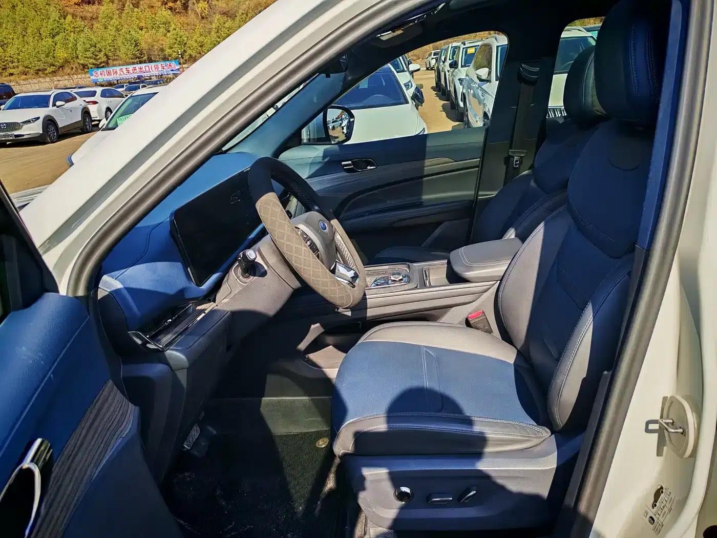 2022 EcoBoost 170 Premium Model — миниатюра 4