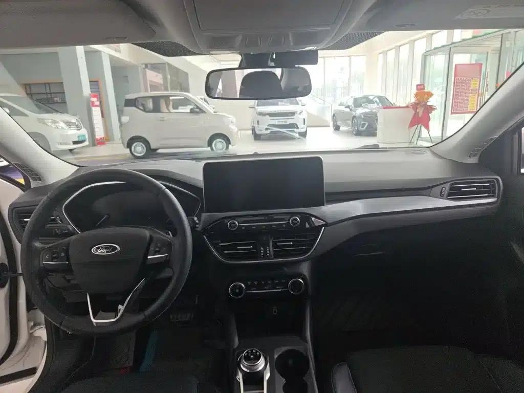Ford Focus Active 2020 EcoBoost 180 Automatic Trend Edition — миниатюра 15