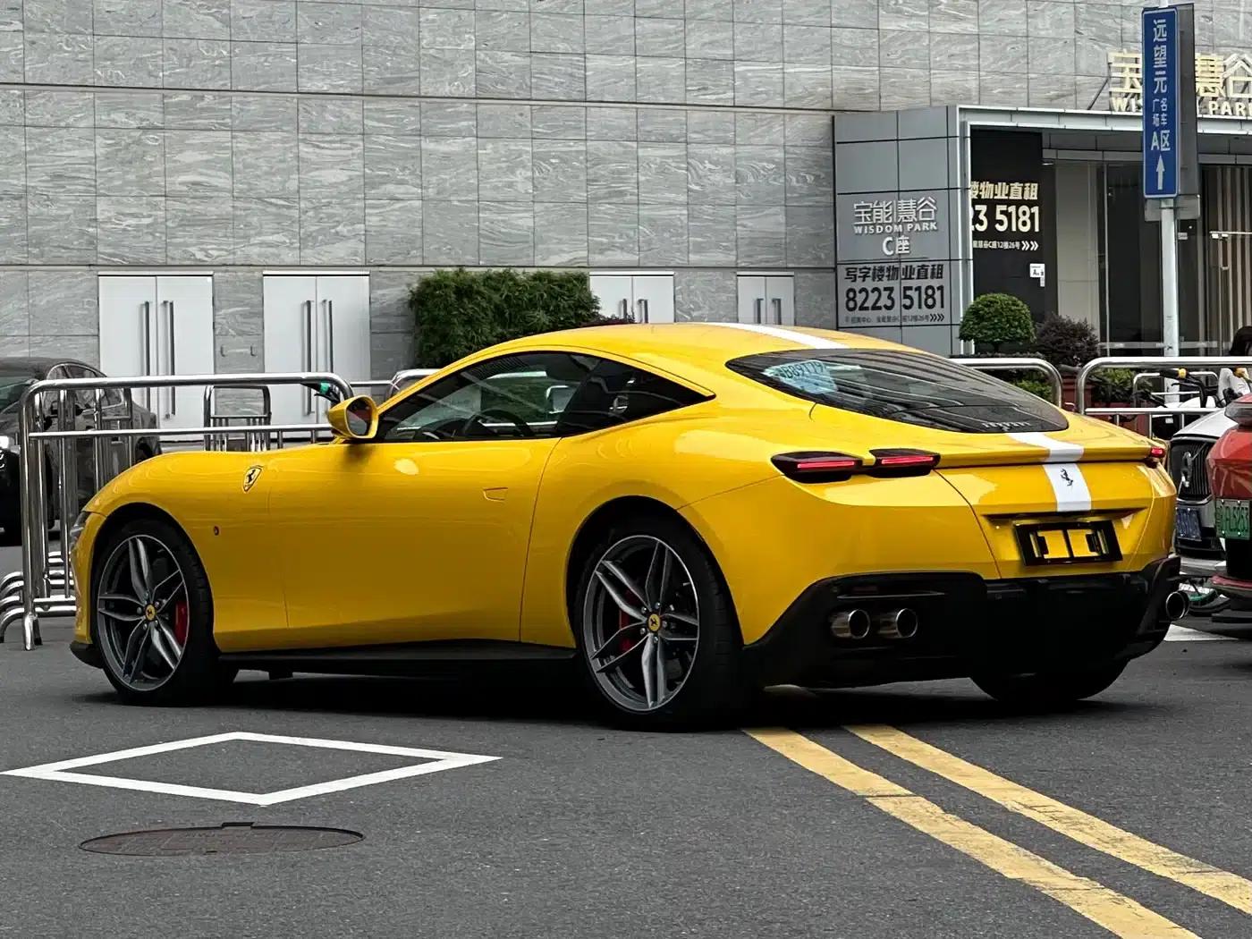 Roma 2020 3.9T V8 — миниатюра 14