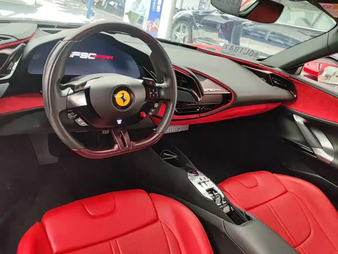 SF90 2021 3.9T V8 Spider — миниатюра 12