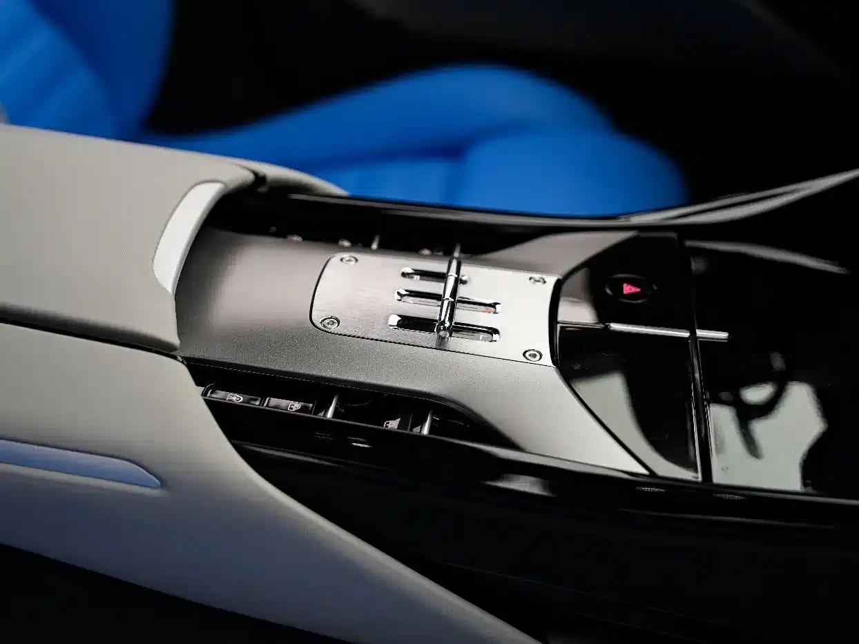 2023 Purosangue 6.5L V12 — миниатюра 19