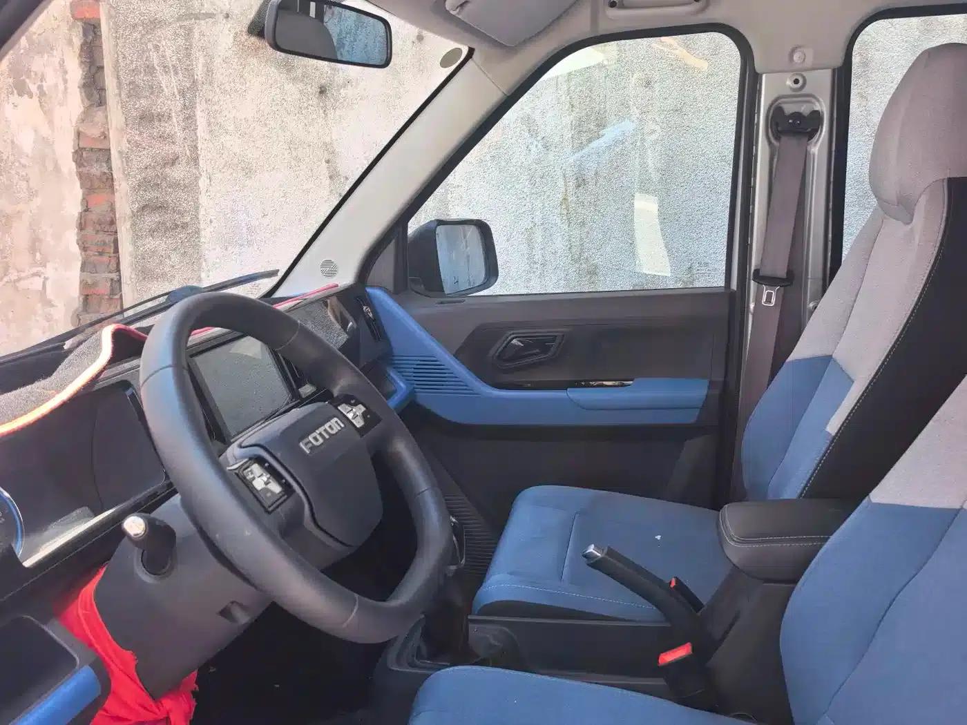 Xiangling Q EV 2023 Model, CATL 41.86kWh Dual-Lane Long Wheelbase — миниатюра 3