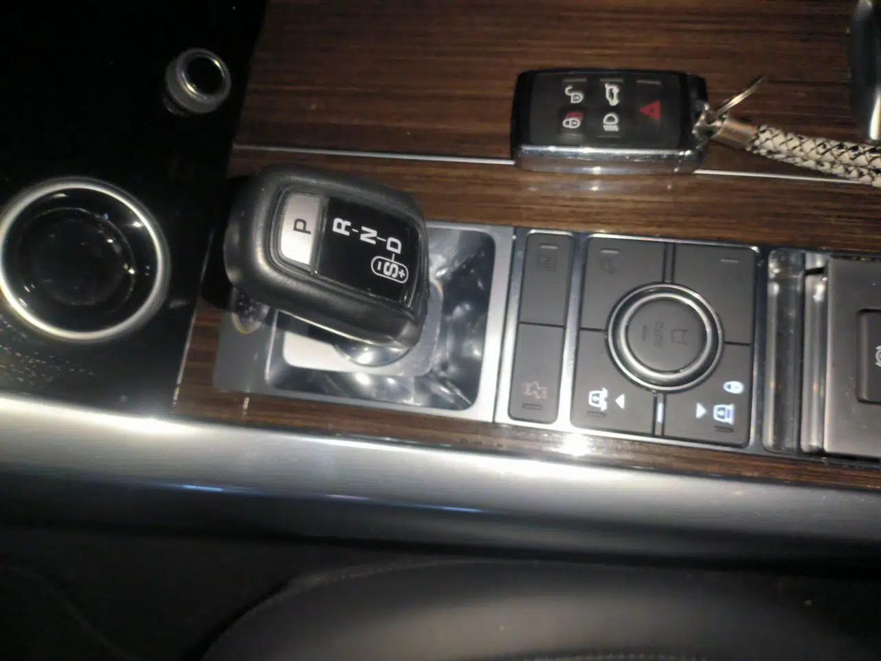 Land Rover Range SportNew Energy 2018 P400e — миниатюра 14
