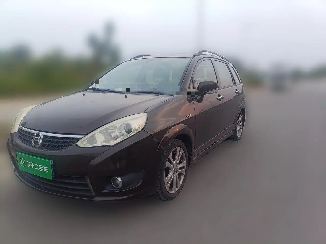 Suzuki Liana A6 2014 Hatchback 1.4L Manual Ideal Model — миниатюра 1