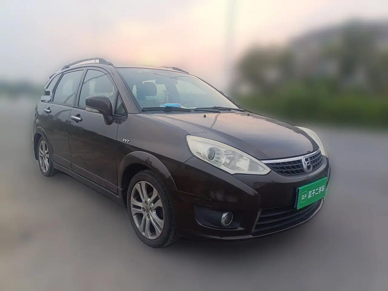 Suzuki Liana A6 2014 Hatchback 1.4L Manual Ideal Model — миниатюра 3