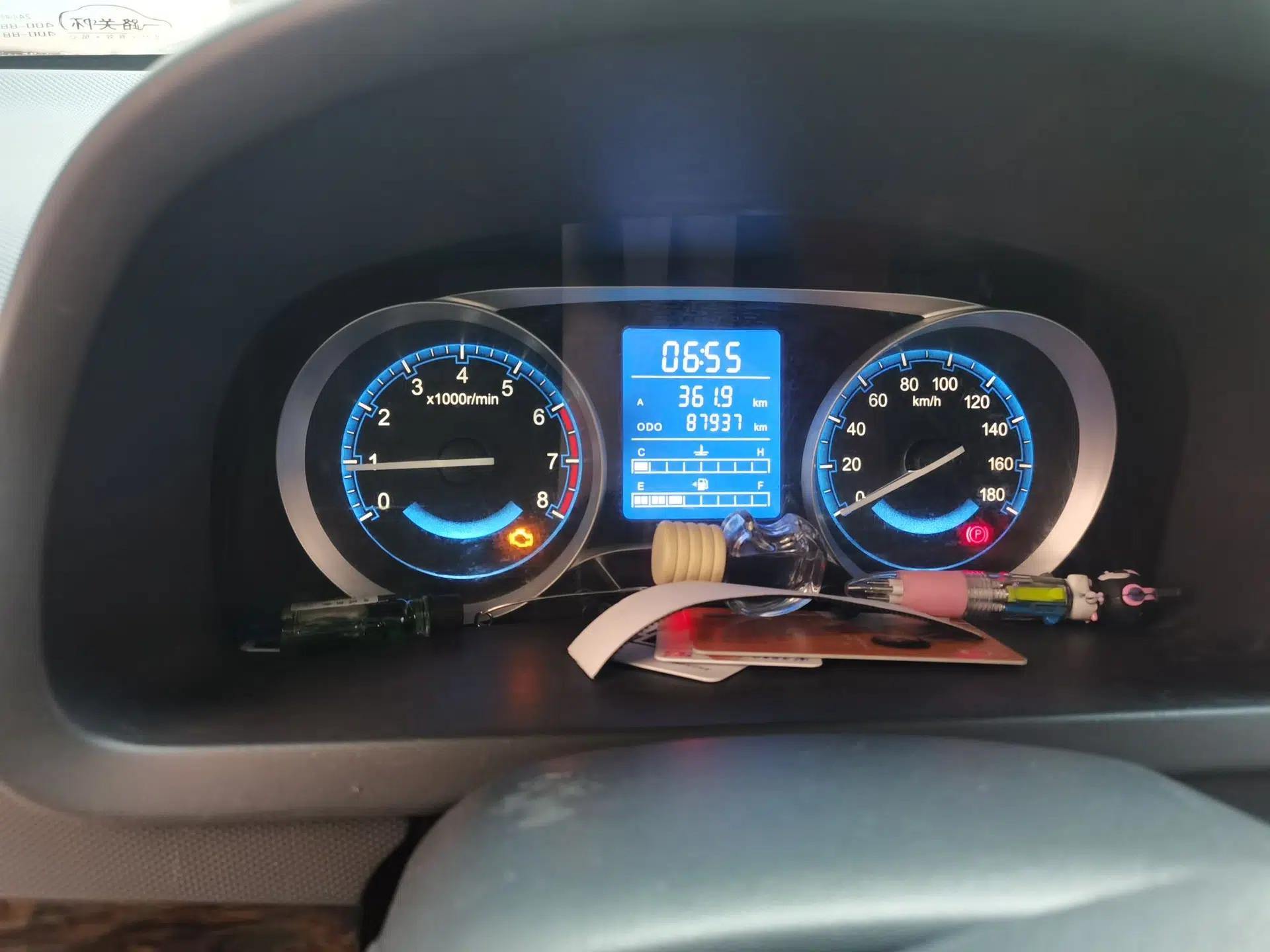 Suzuki Wagon R X5 2016 1.4L Entry Model China V Standard — миниатюра 11