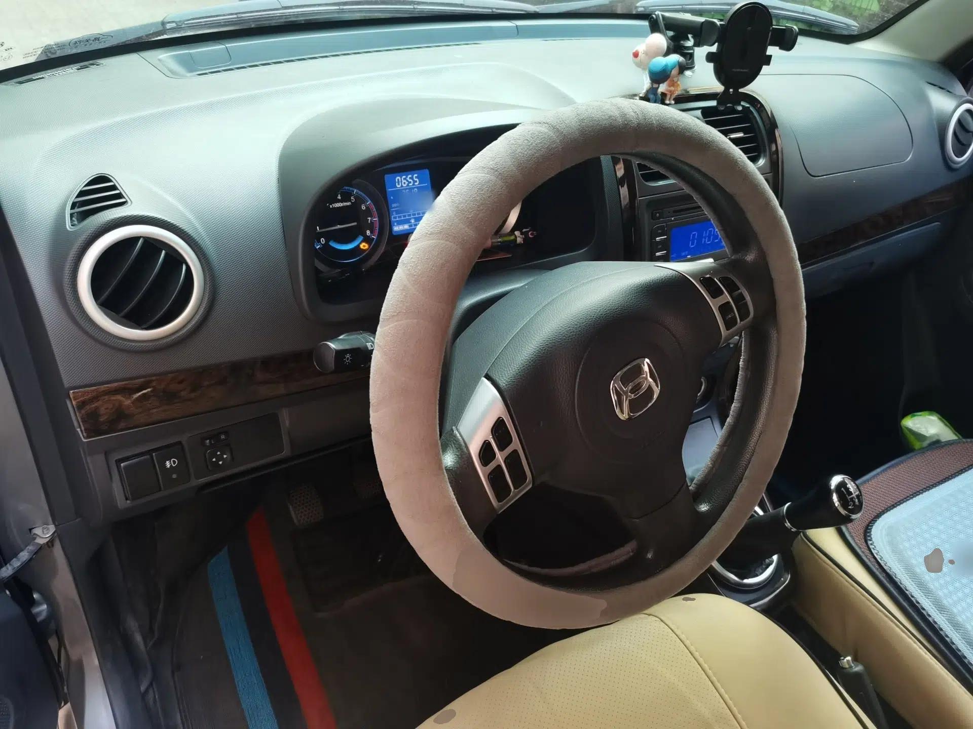 Suzuki Wagon R X5 2016 1.4L Entry Model China V Standard — миниатюра 9