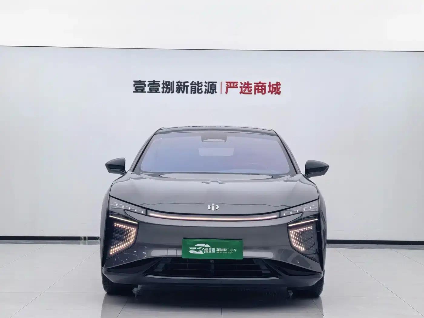 HiPhi X 2021 Flagship Edition 6-seater — миниатюра 2