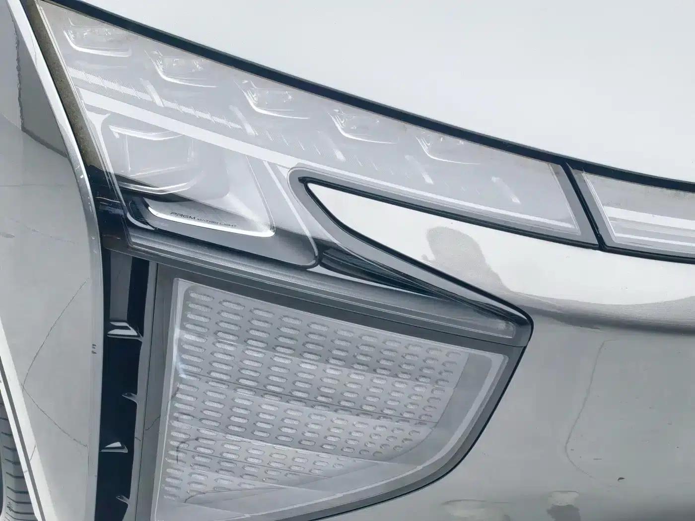 HiPhi X 2021 Flagship Edition 6-seater — миниатюра 3