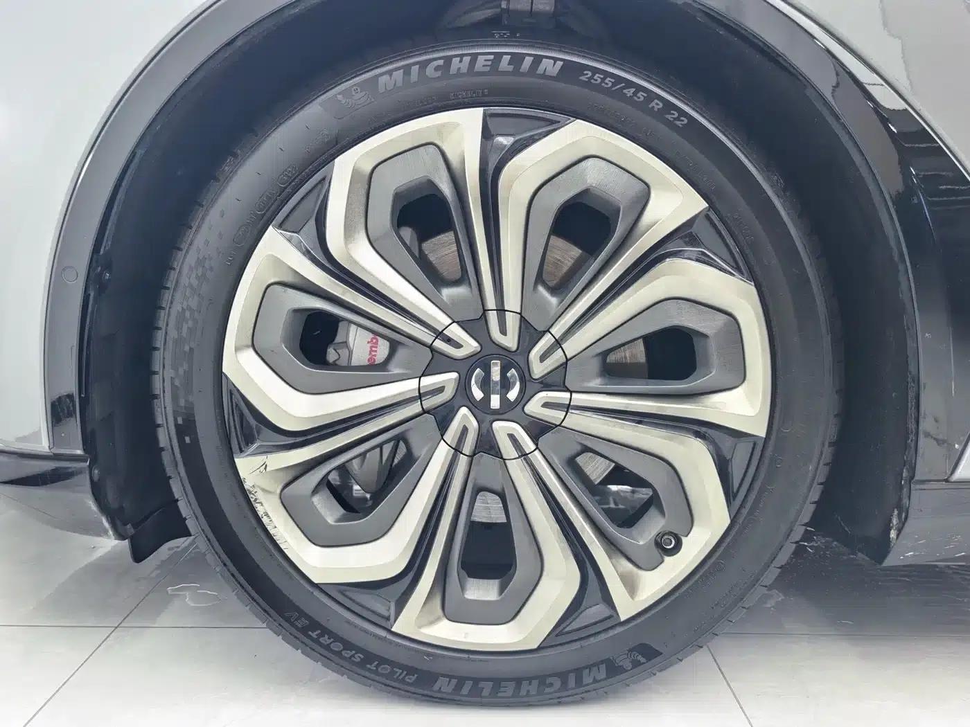 HiPhi X 2021 Flagship Edition 6-seater — миниатюра 9