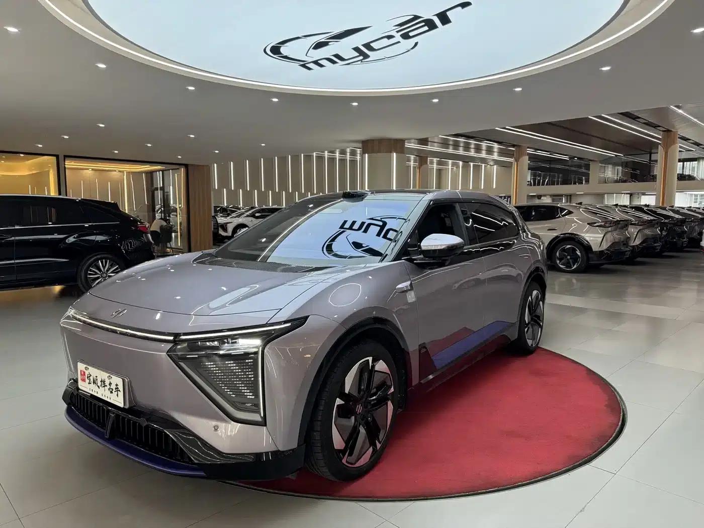 HiPhi Y 2023 560km Pioneer Edition — миниатюра 1