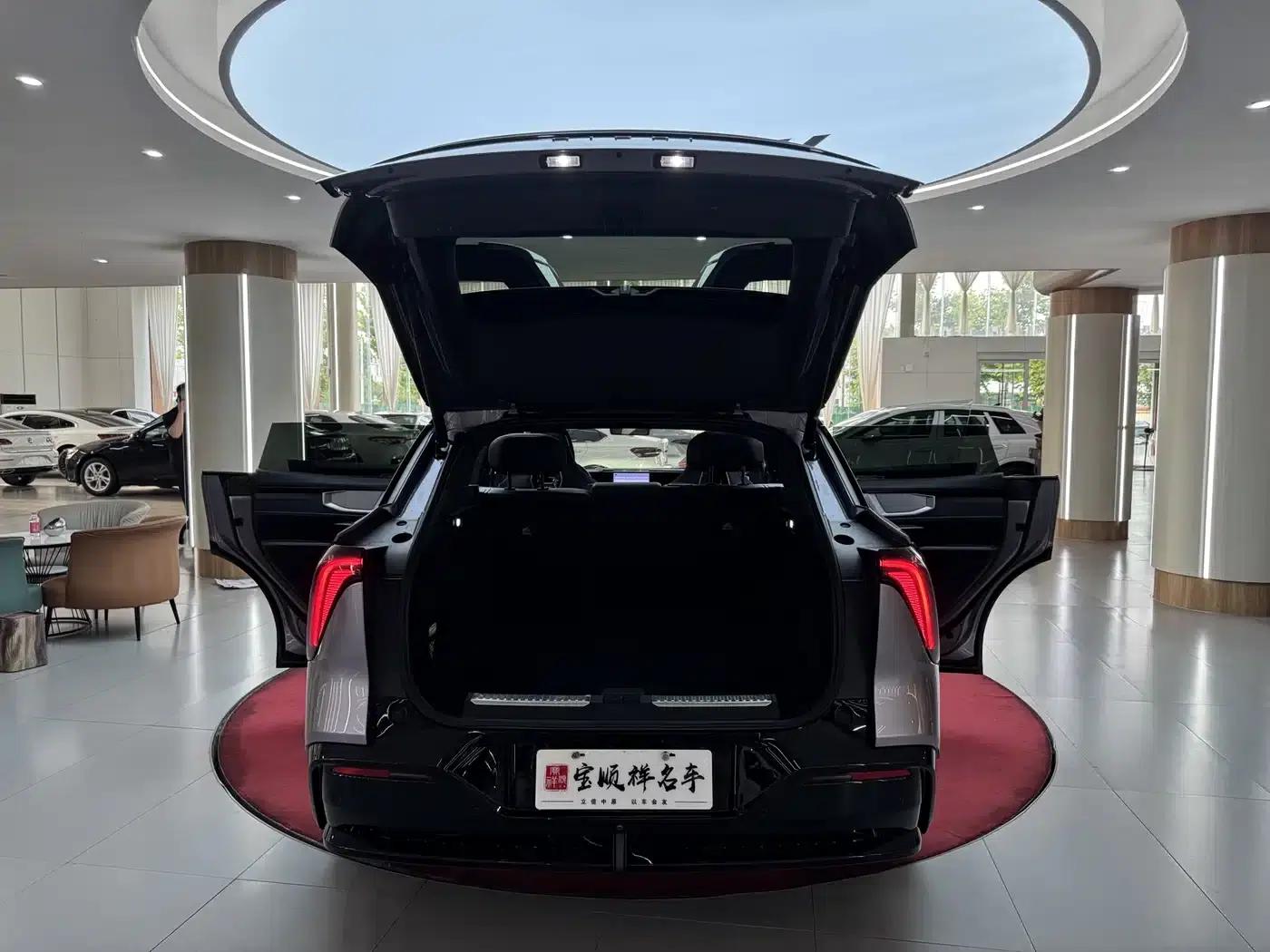 HiPhi Y 2023 560km Pioneer Edition — миниатюра 12
