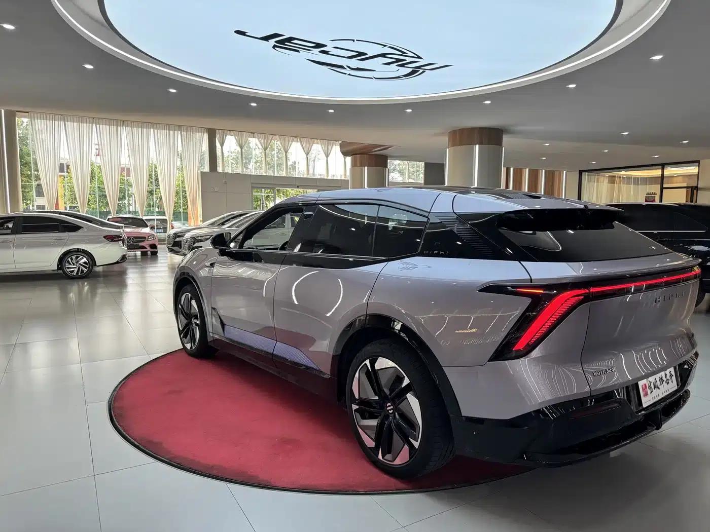 HiPhi Y 2023 560km Pioneer Edition — миниатюра 7