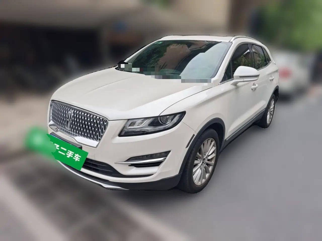 Lincoln MKC 2018 2.0T Two-Wheel Drive Deluxe Edition — миниатюра 1