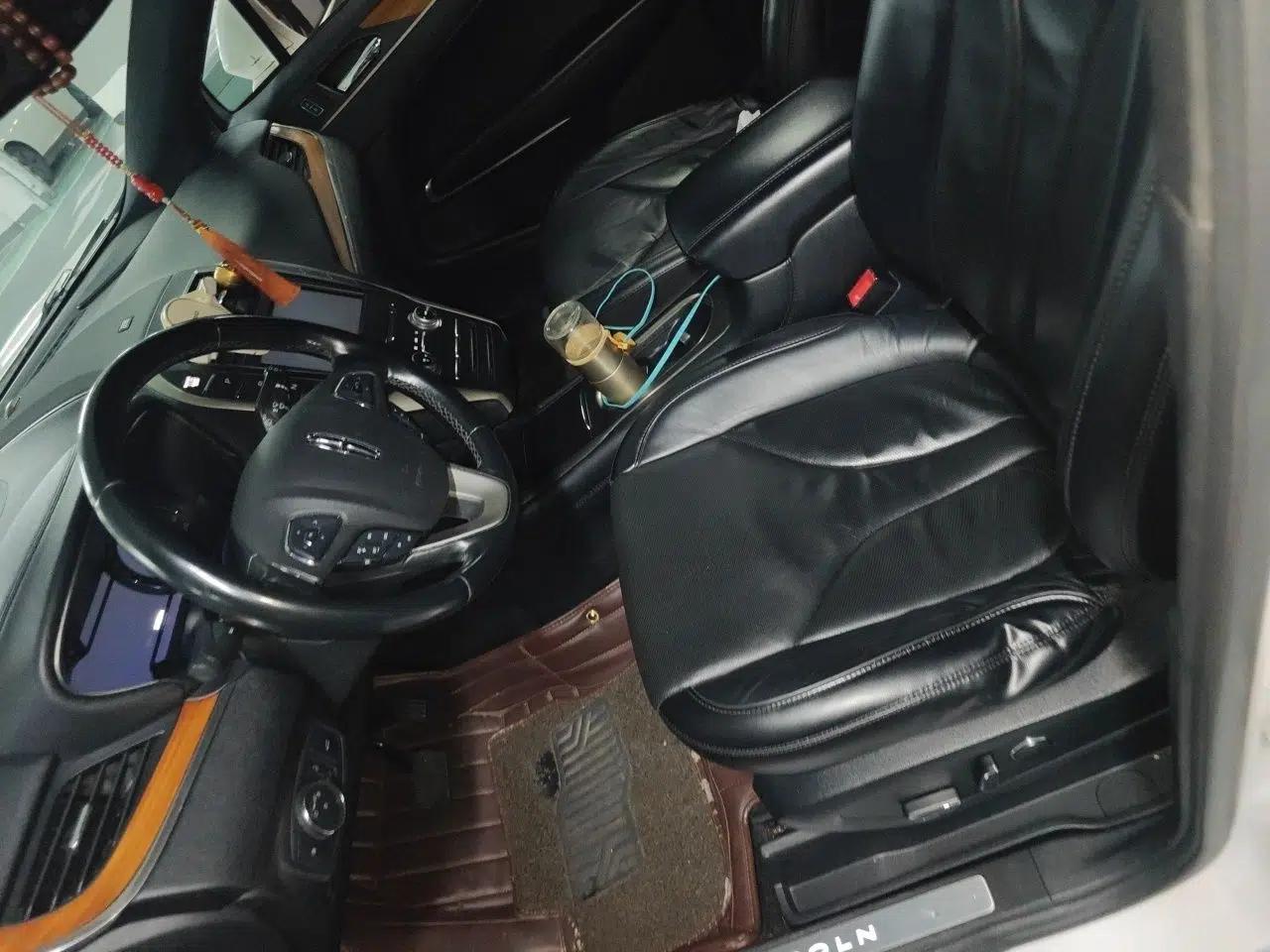 Lincoln MKC 2014 2.0T Four-Wheel Drive Luxury Edition — миниатюра 15