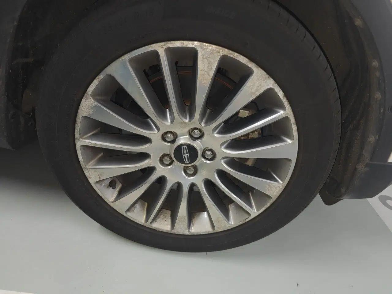 Lincoln MKC 2014 2.0T Four-Wheel Drive Luxury Edition — миниатюра 8