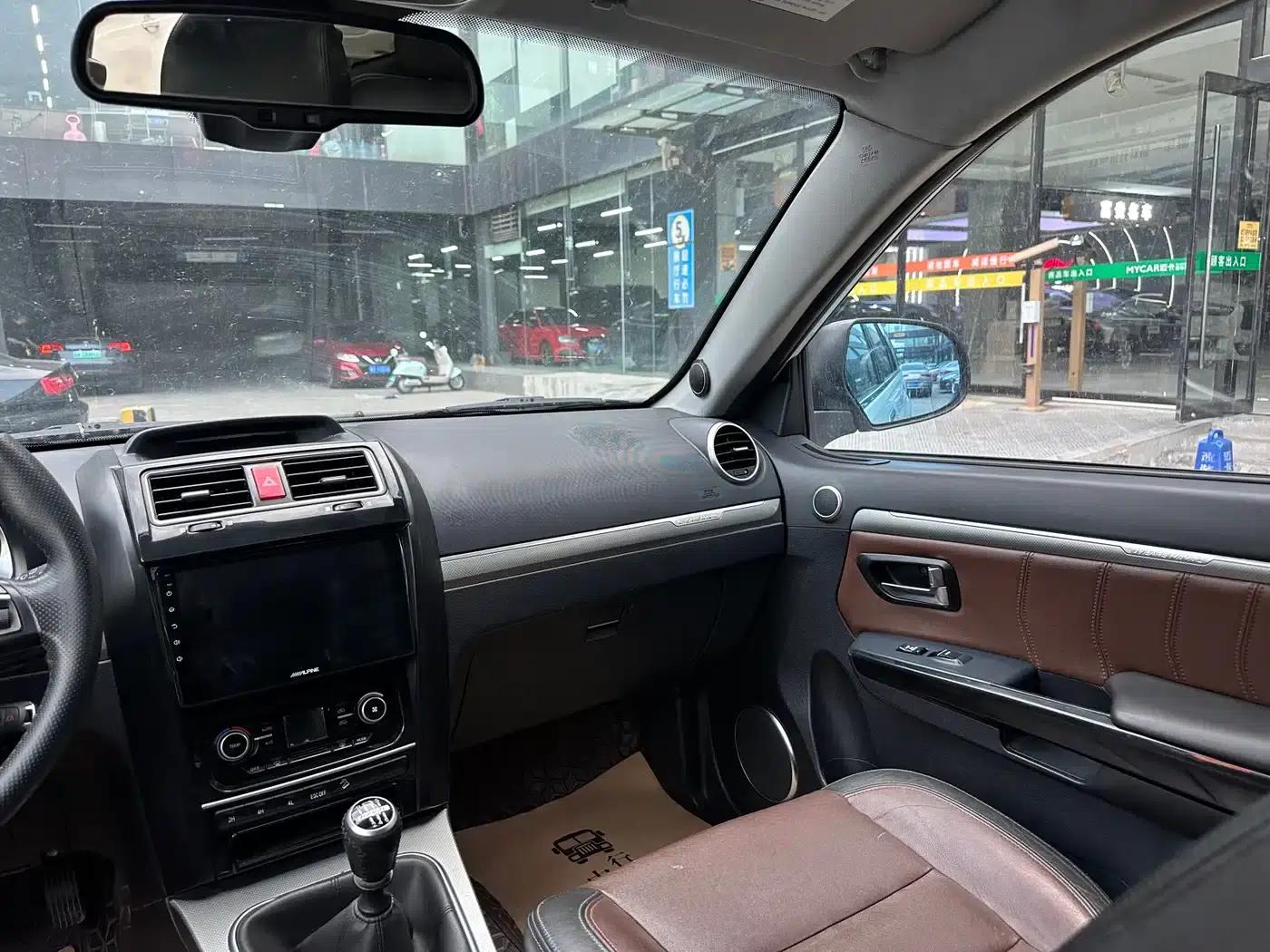 Haval H5 Classic 2016 Classic Edition 2.0T Manual 4WD Premium — миниатюра 17