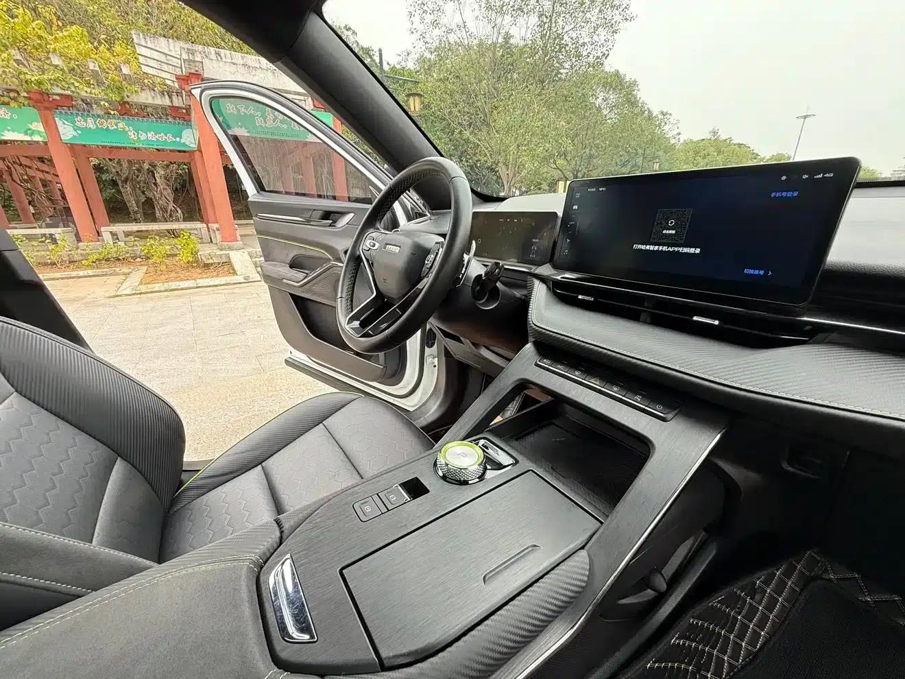 Haval H6S 2022 2.0T 2WD Joyful Edition — миниатюра 15
