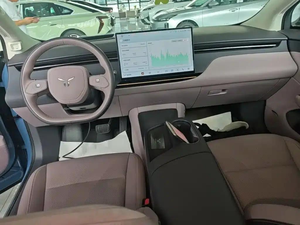Hongqi Tiangong 06 2025 660 4WD Smart Selection Edition — миниатюра 10