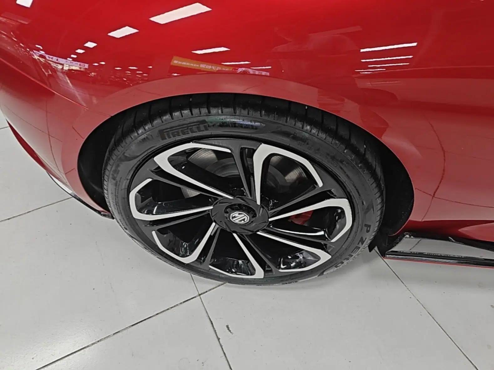MG Cyberster 2024 580 km Ultra-Long Range Version — миниатюра 11