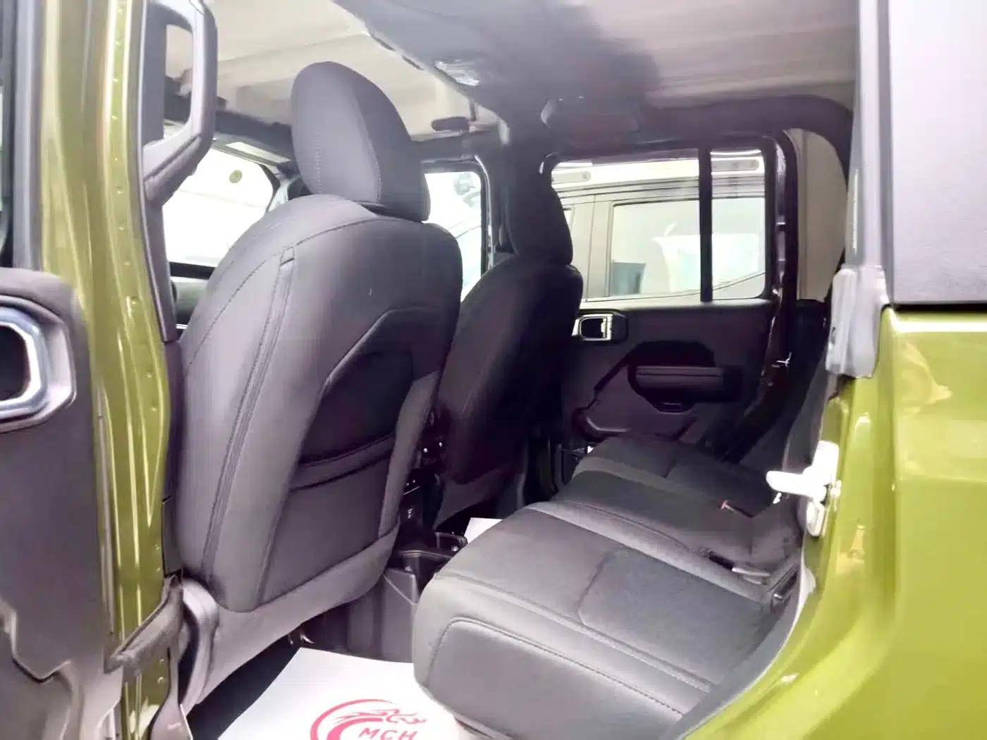 Gladiator 2021 3.6L Canadian Spec — миниатюра 7