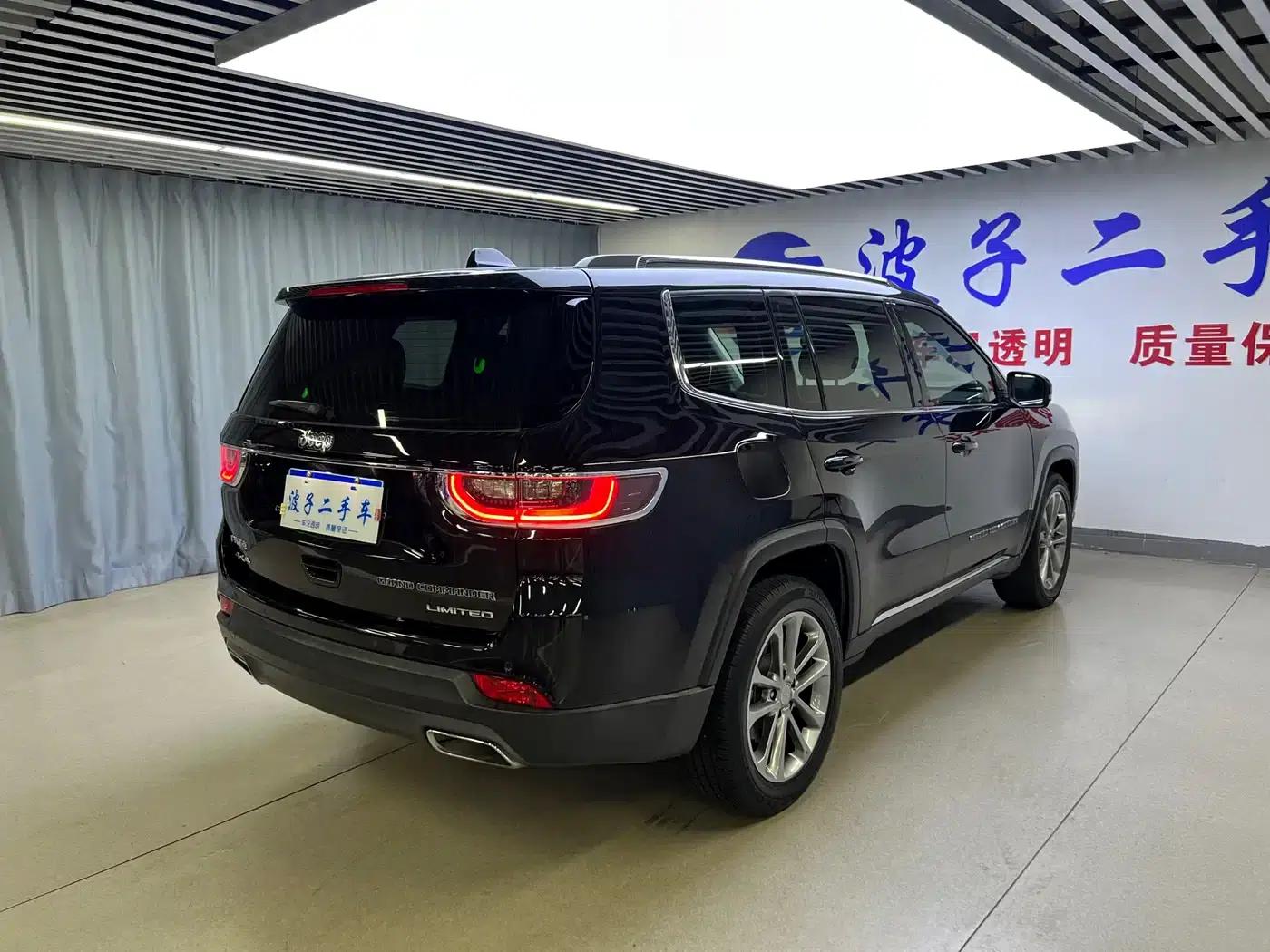 Grand Commander 2018 2.0T 4WD Premium Edition (National V Emission Standard) — миниатюра 18
