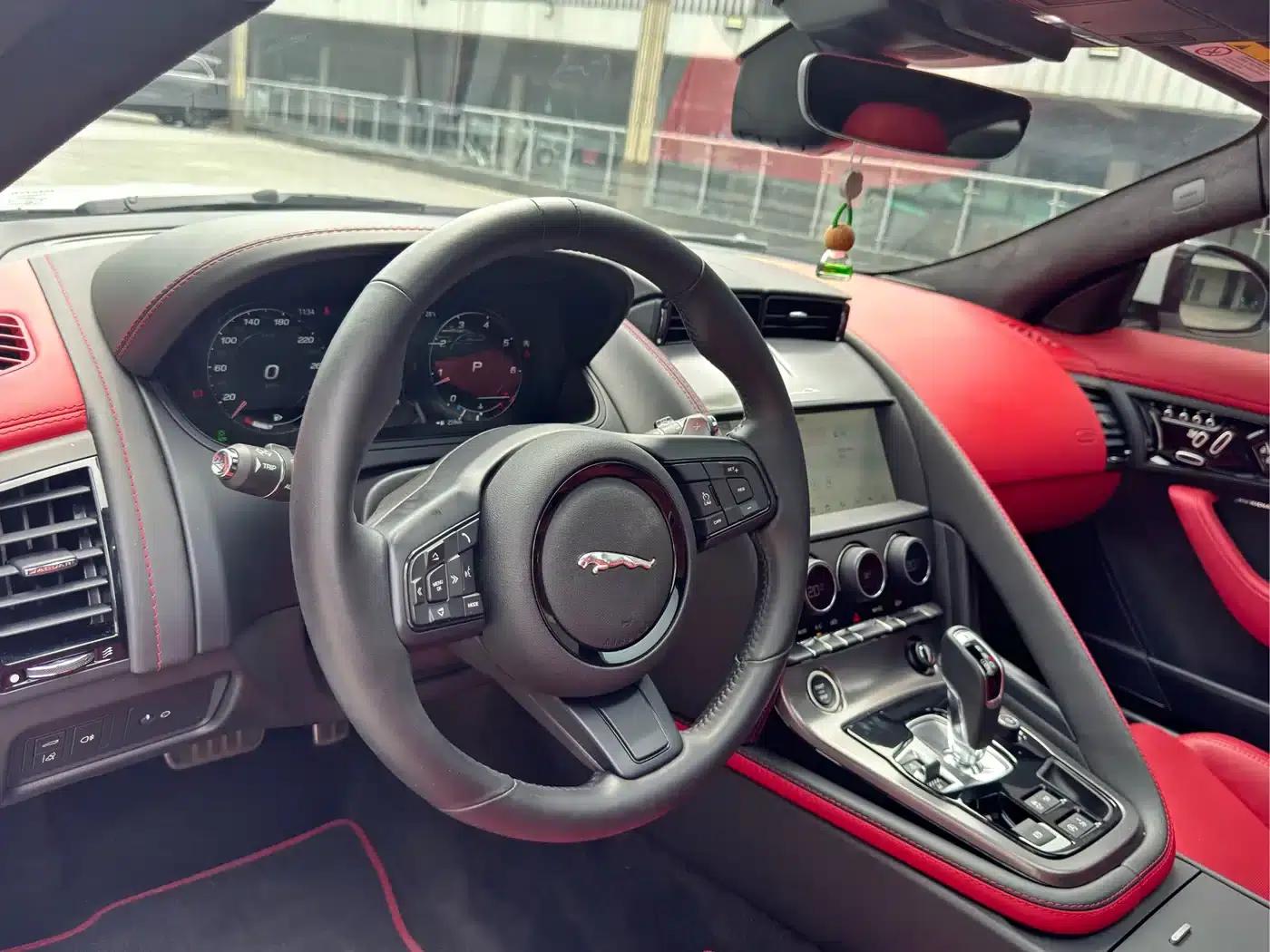 Jaguar F-TYPE 2024 P300 75th Anniversary Edition Hardtop — миниатюра 4