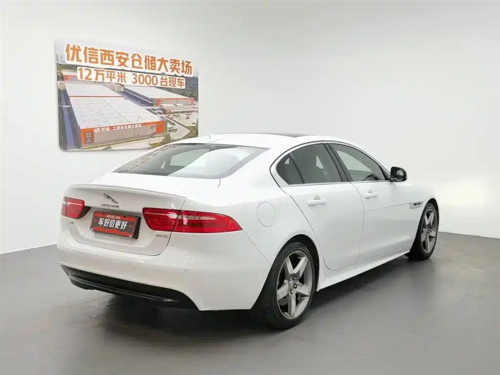 Jaguar XE 2015 2.0T 200PS R-Sport — миниатюра 2