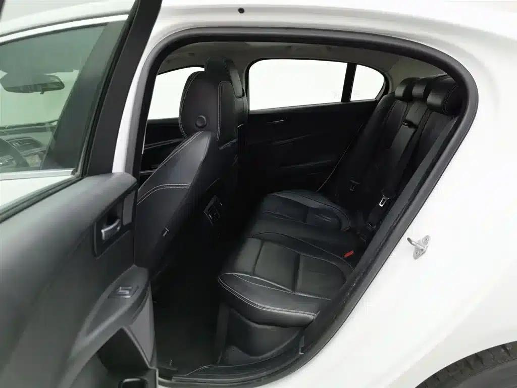 Jaguar XE 2015 2.0T 200PS R-Sport — миниатюра 15