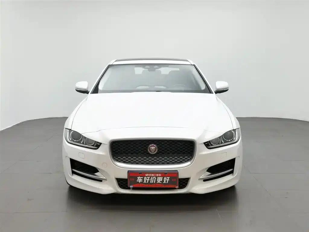 Jaguar XE 2015 2.0T 200PS R-Sport — миниатюра 3