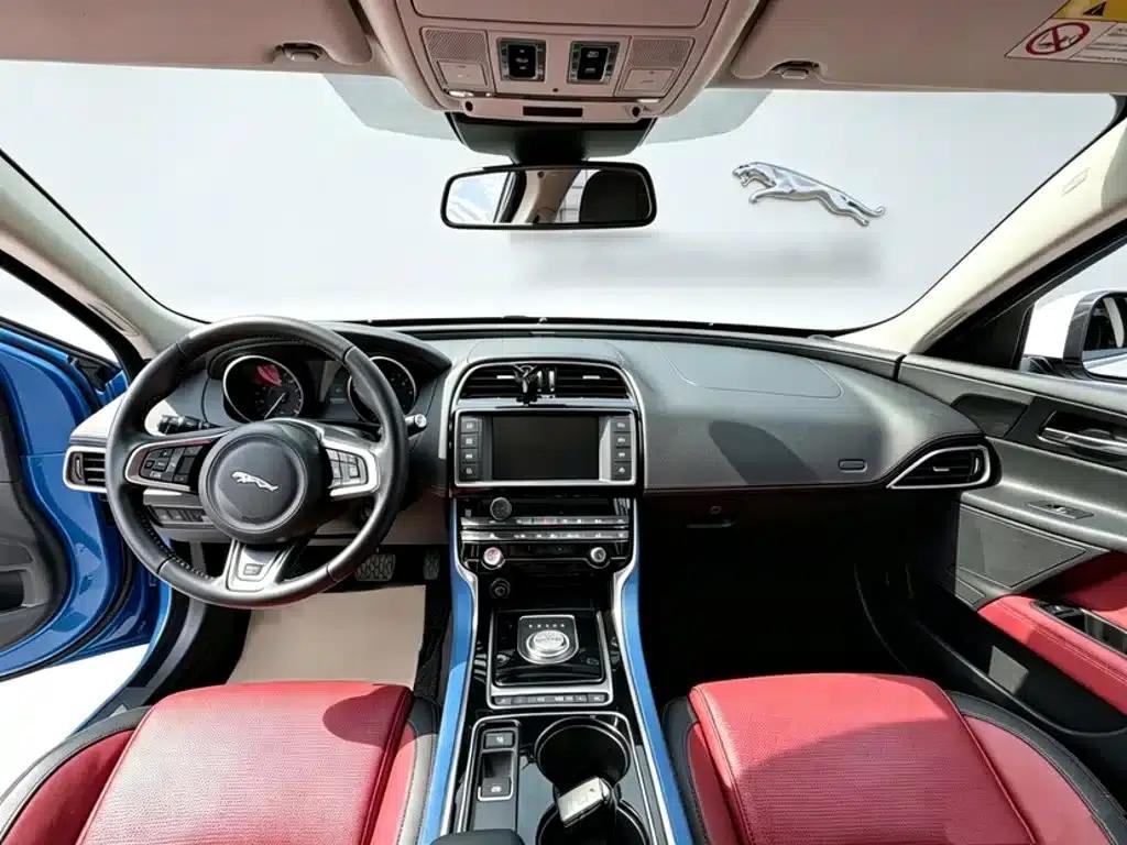 Jaguar XE 2017 2.0T 200PS R-Sport — миниатюра 13