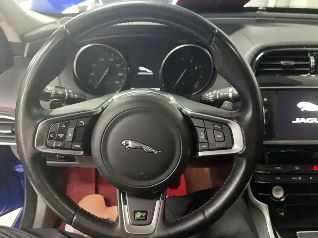 Jaguar XE 2017 2.0T 200PS R-Sport — миниатюра 3