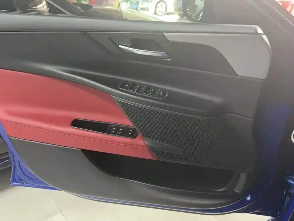 Jaguar XE 2017 2.0T 200PS R-Sport — миниатюра 21