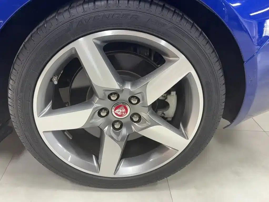 Jaguar XE 2017 2.0T 200PS R-Sport — миниатюра 25
