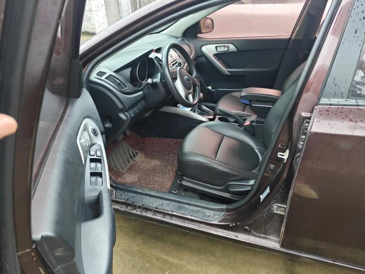 Kia Forte 2014 1.6L AT GL — миниатюра 16