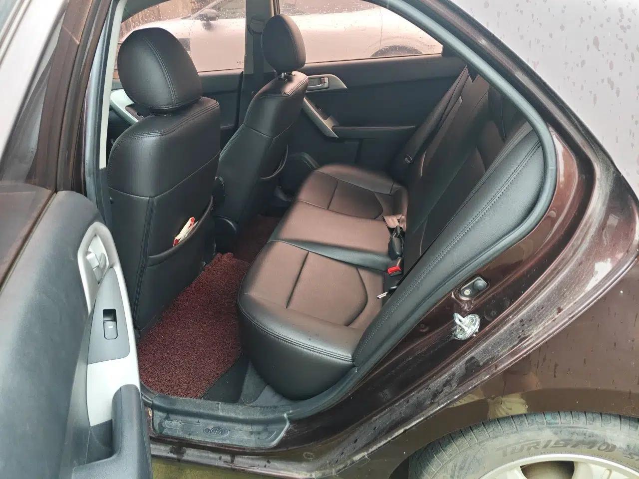 Kia Forte 2014 1.6L AT GL — миниатюра 17