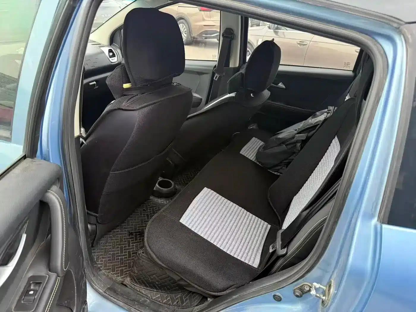 JAC iEV6E 2019 Youth Edition iEV6E Luxury Model — миниатюра 3