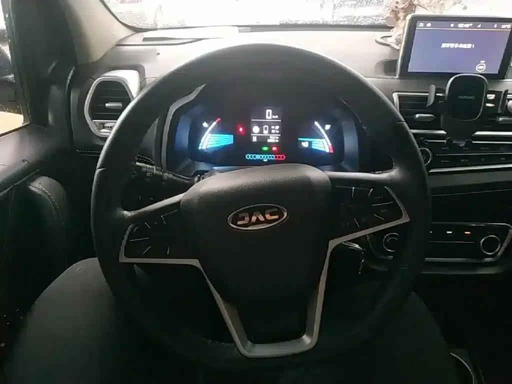 JAC iEV6E 2019 Upgraded Version iEV6E Luxury Intelligent Edition — миниатюра 11